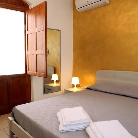 Corte Rondine Bed & Breakfast *