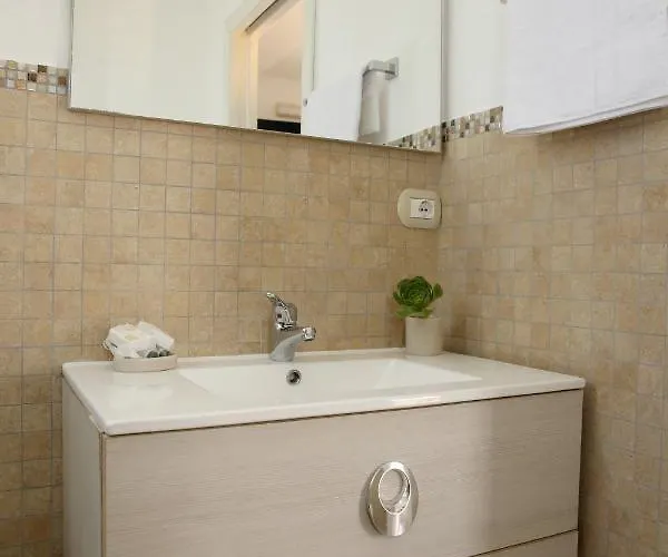 Corte Rondine Presicce